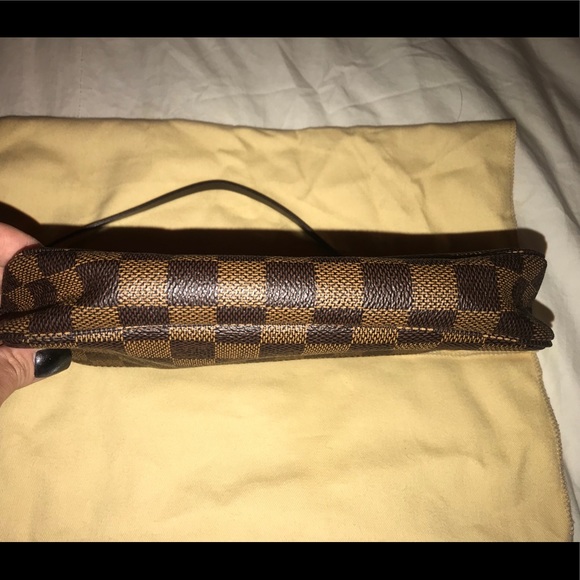 SOLD - Picture 4 of 8